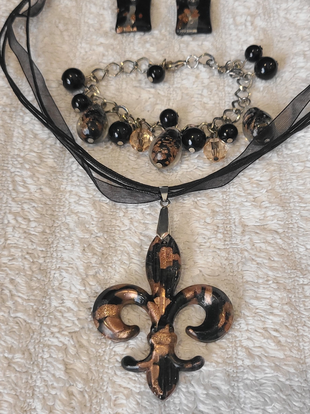 Black and Copper Fleur-de-Lis Pendant Necklace, Earrings  and Bracelet Set